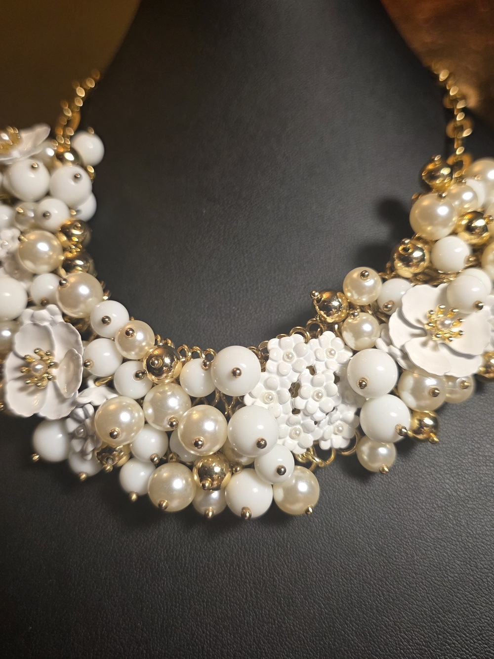 Elegant White & Goldtone Floral Statement Necklace. Faux Pearls & Beads. Talbots